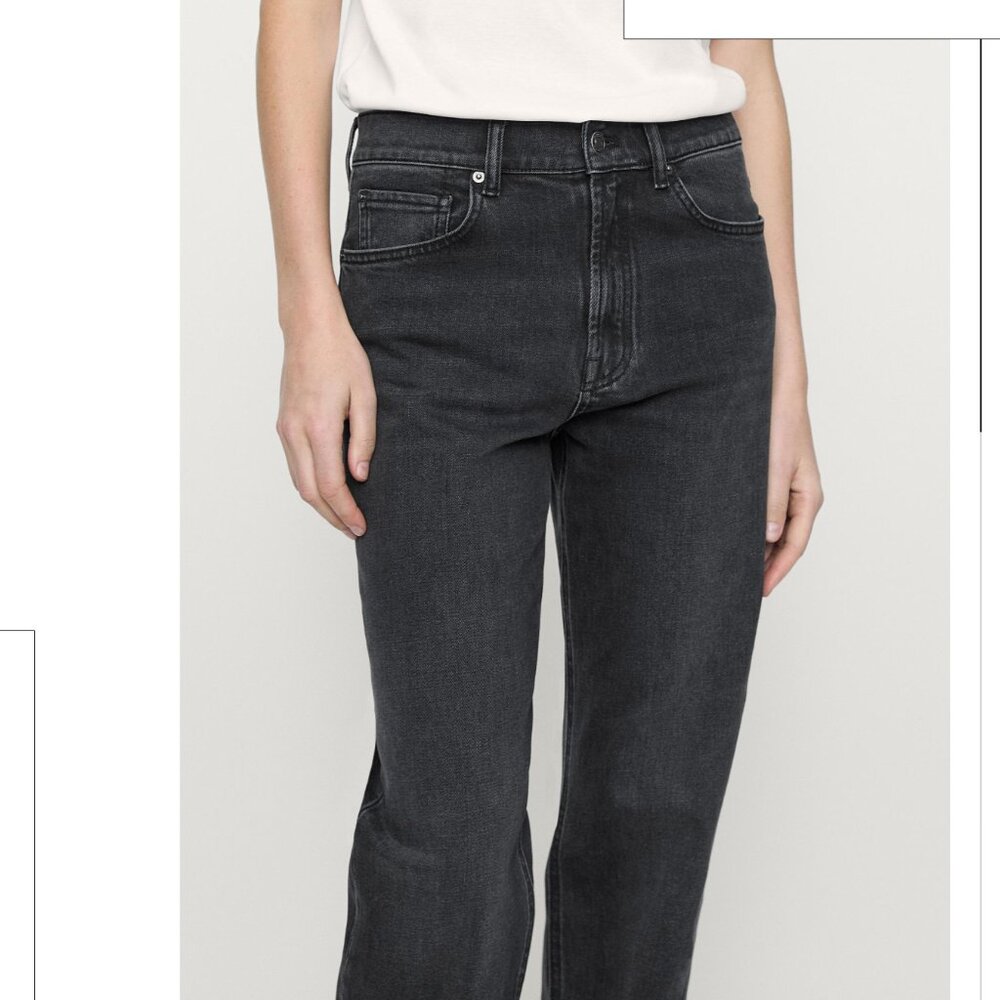 Zara High-waisted Straight Jeans Black Size 12